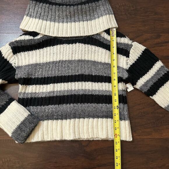 Anthropologie black, gray & cream striped knit turtleneck cropped sweater XS NWT - Picture 11 of 13